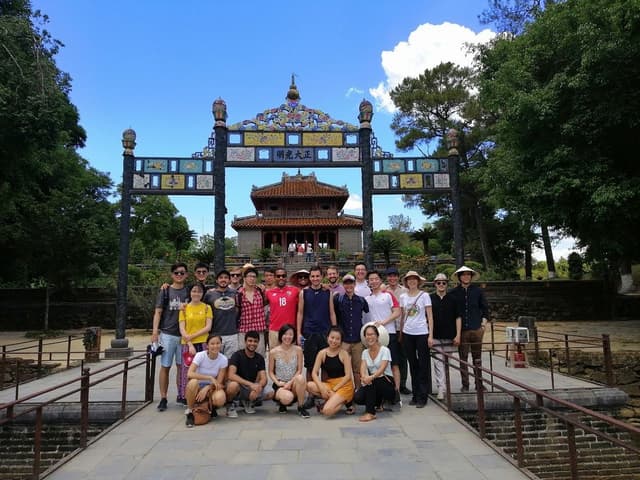 DAY 7: HUE IMPERIAL CITY TOUR & BOAT TRIP (B,L)