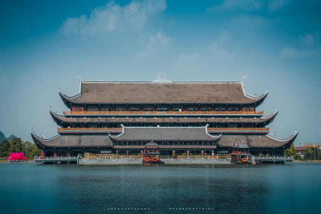 Day  2	Ninh Binh Discovery (B, L)