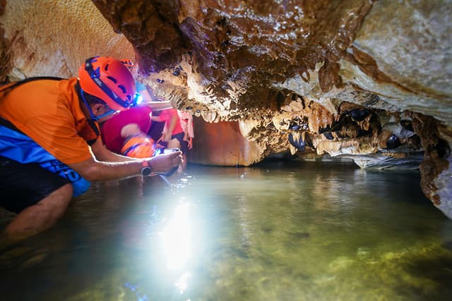 Day 3: Vang Vieng – Caves & Blue Lagoon Adventure