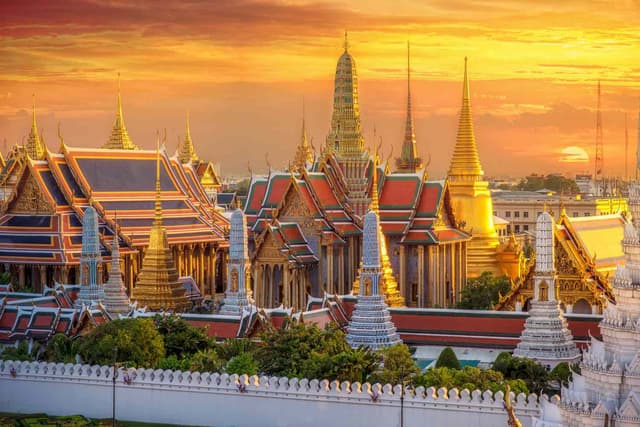 Day 2: Grand Palace – Wat Pho – Jim Thompson House (B)