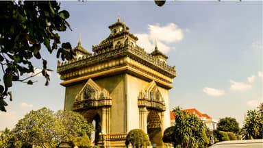 Vientiane & Luang Prabang Highlight Tours 5 Days / 4 Nights thumbnail 2