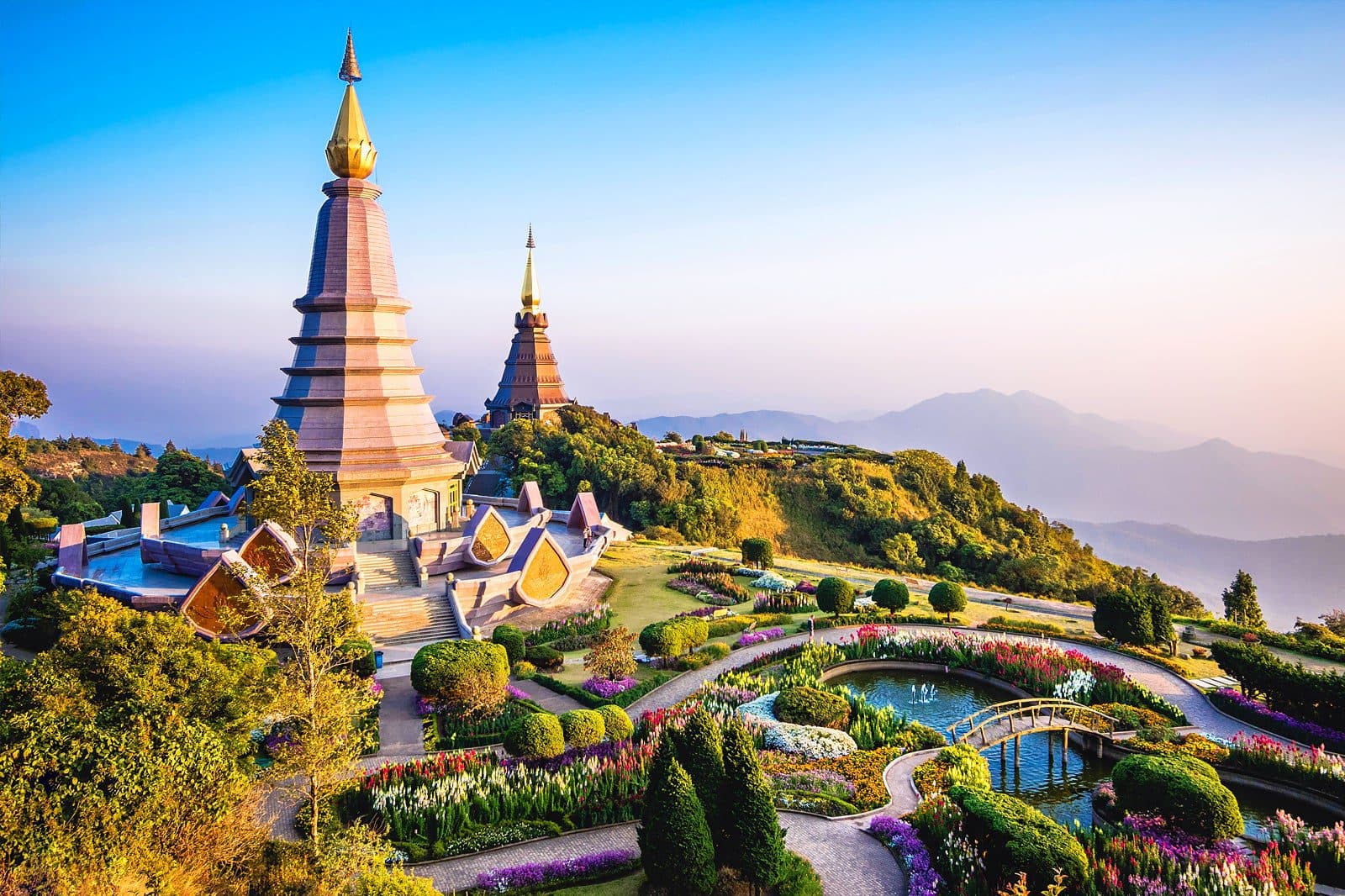Chiang Mai Discovery & Elephant Sanctuary Tour – 4 Days / 3 Nights