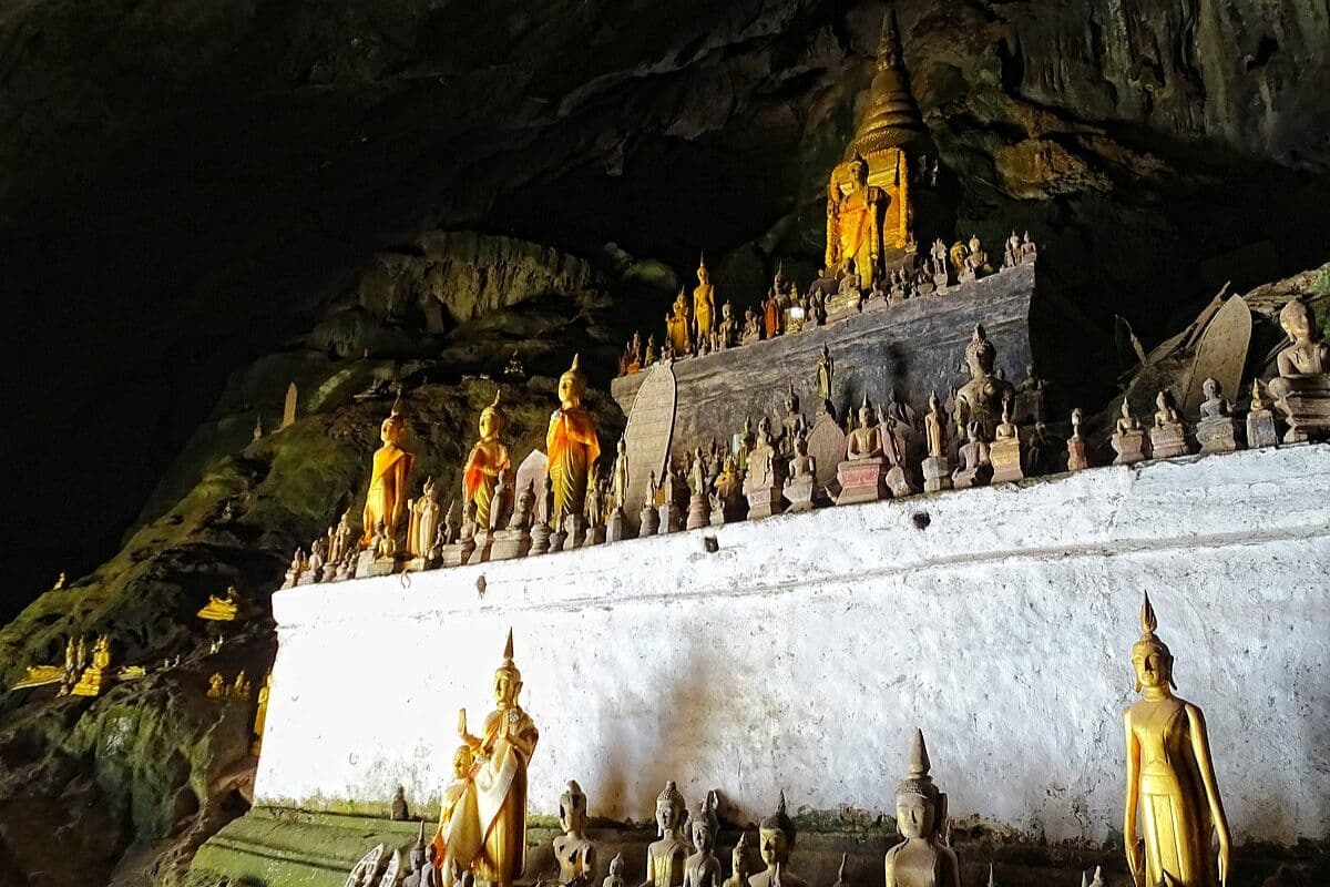 Vientiane – Vang Vieng – Luang Prabang Highlight Tours 6 Days / 5 Nights 9