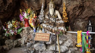 Vientiane & Luang Prabang Highlight Tours 5 Days / 4 Nights thumbnail 4