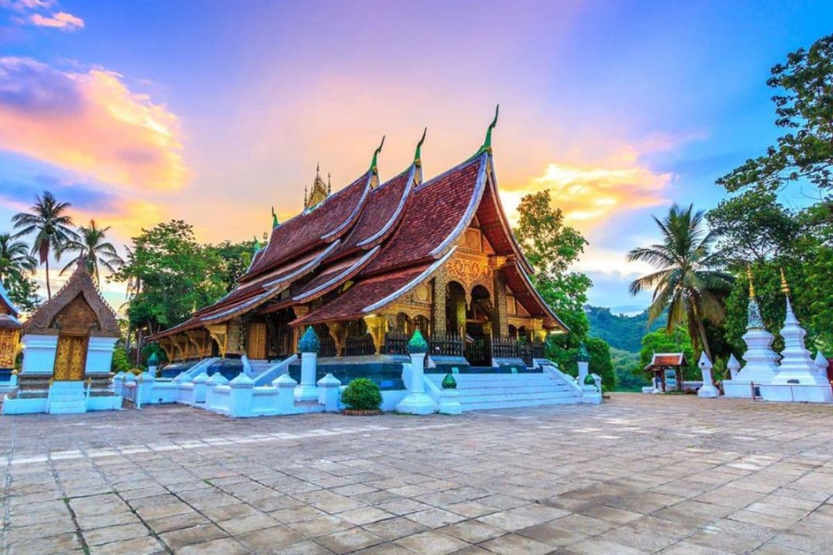 Vientiane – Vang Vieng – Luang Prabang Highlight Tours 6 Days / 5 Nights 10
