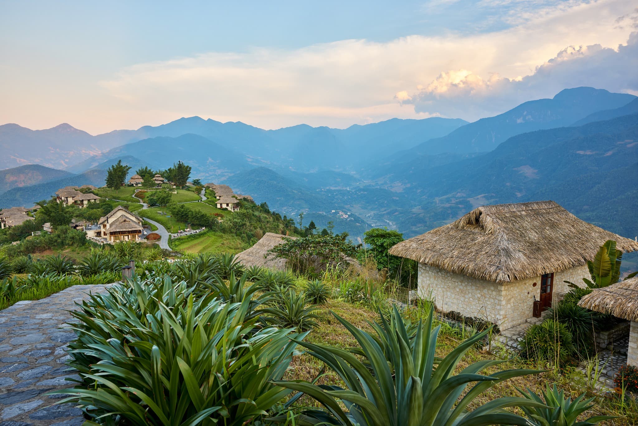 Amazing Ho Chi Minh City Tour Package: 5 Days 2