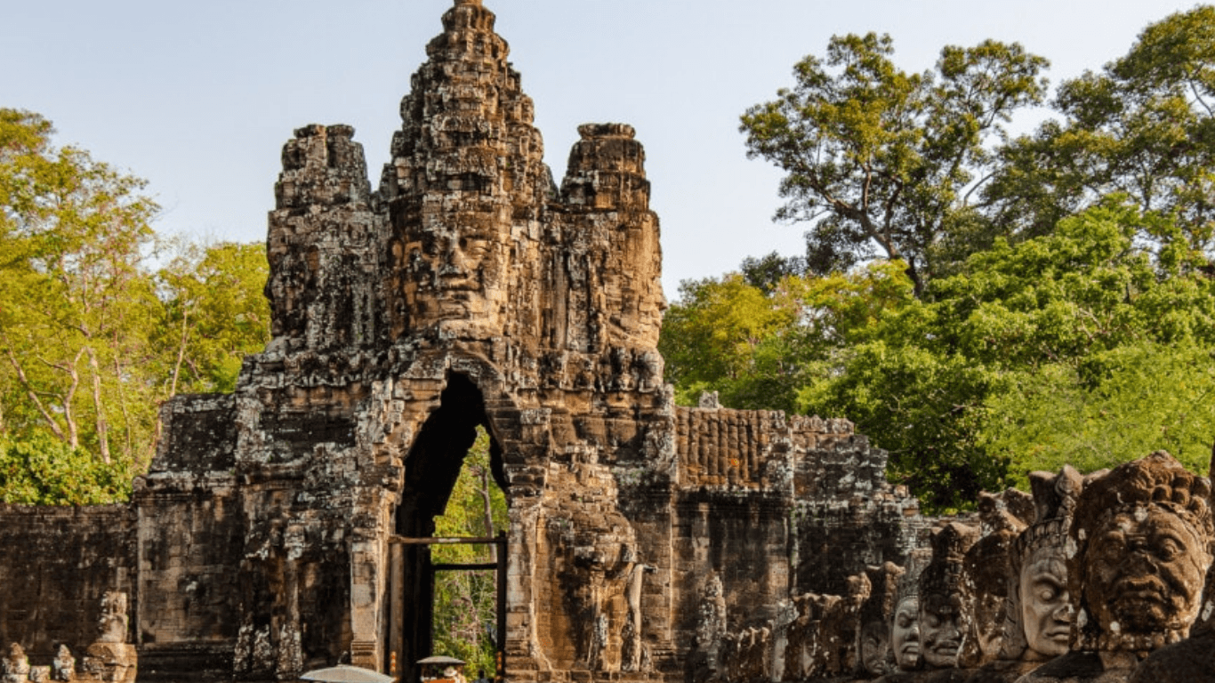 Secret of Angkor & Beach Tour 7 Days / 6 Nights  4