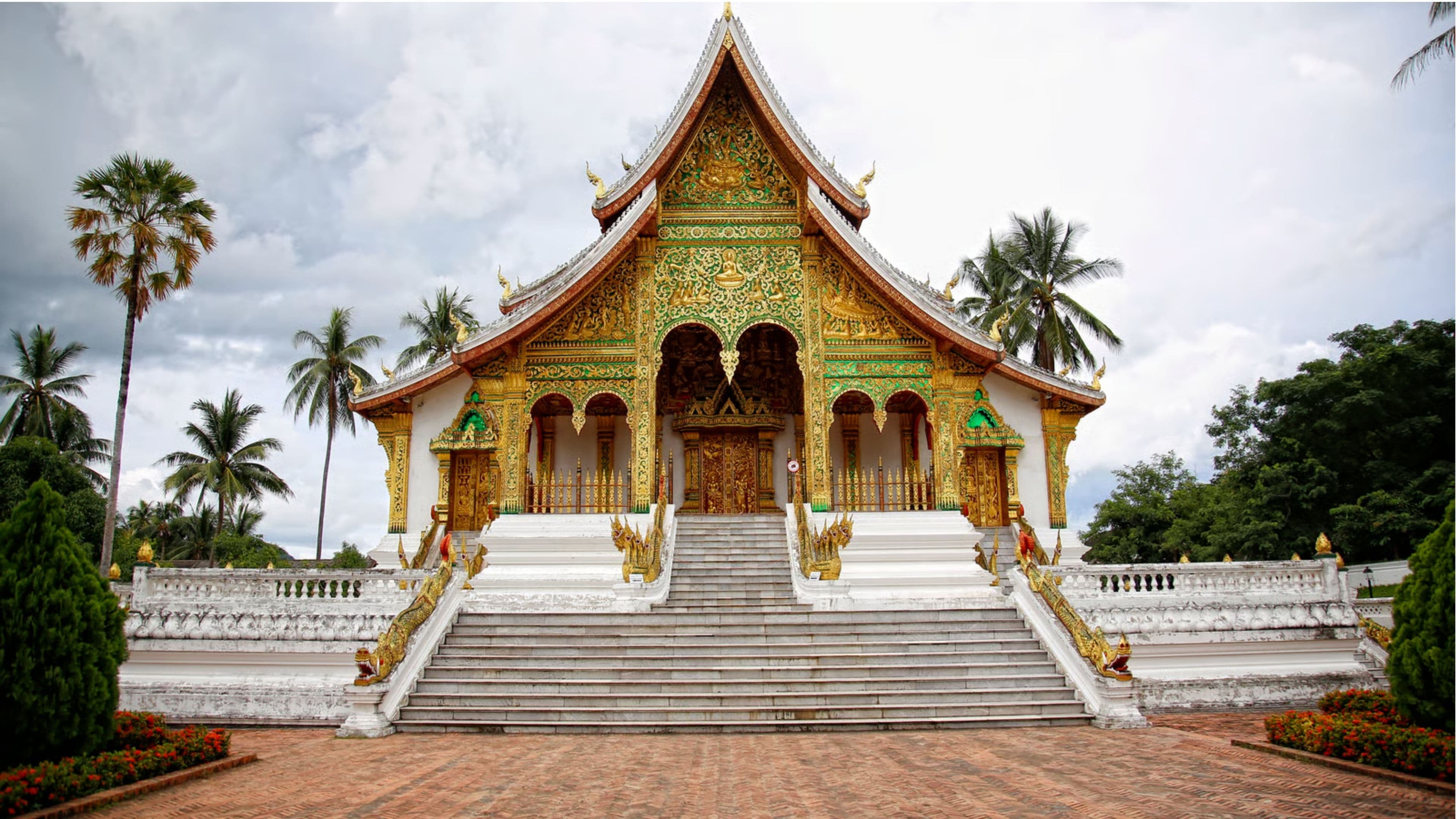 Vientiane & Luang Prabang Highlight Tours 5 Days / 4 Nights 1