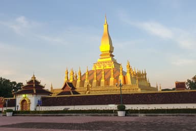 Vientiane – Vang Vieng – Luang Prabang Highlight Tours 6 Days / 5 Nights thumbnail 1
