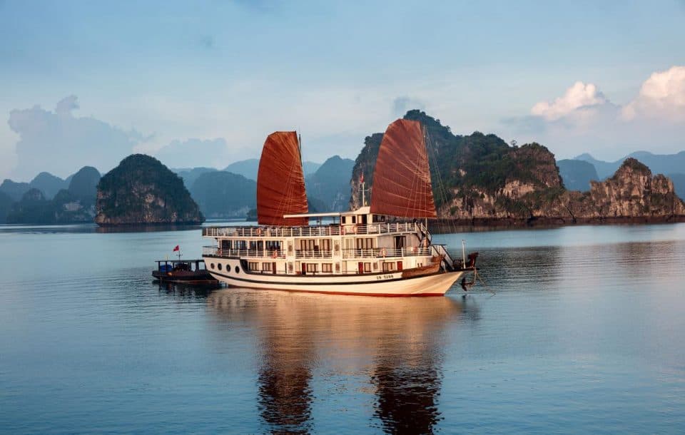 Ultimate Vietnam Experience – 10 Days/9 Nights